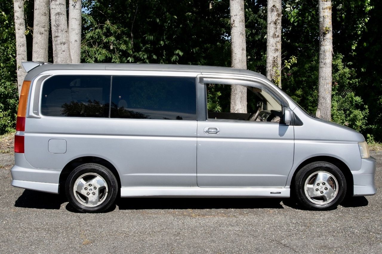 2001 Honda Step Wgn  Modulo Aero Kit K20A i-Vtec, FWD, AC, Auto