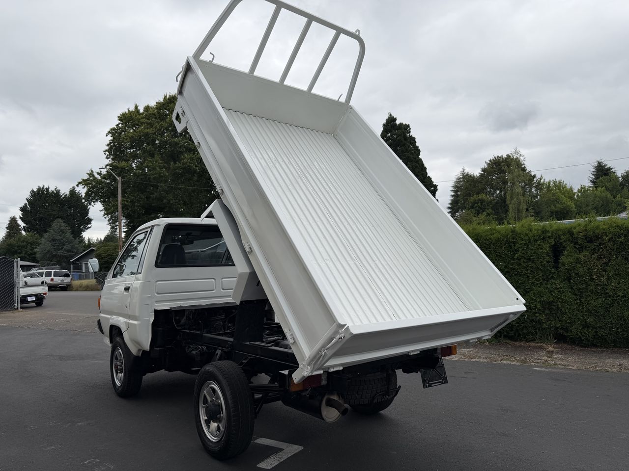 1992 Toyota LiteAce Dump 4WD, 2Hi-4Hi-4Lo, PS, AC, 5MT, 1-Ton