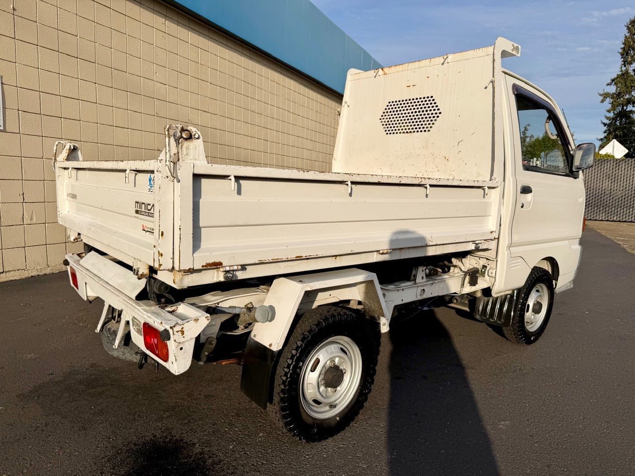 1995 Mitsubishi Minicab PTO HD Dump 4WD, 2Hi-4Hi-4Lo, PS, 5MT, LSD
