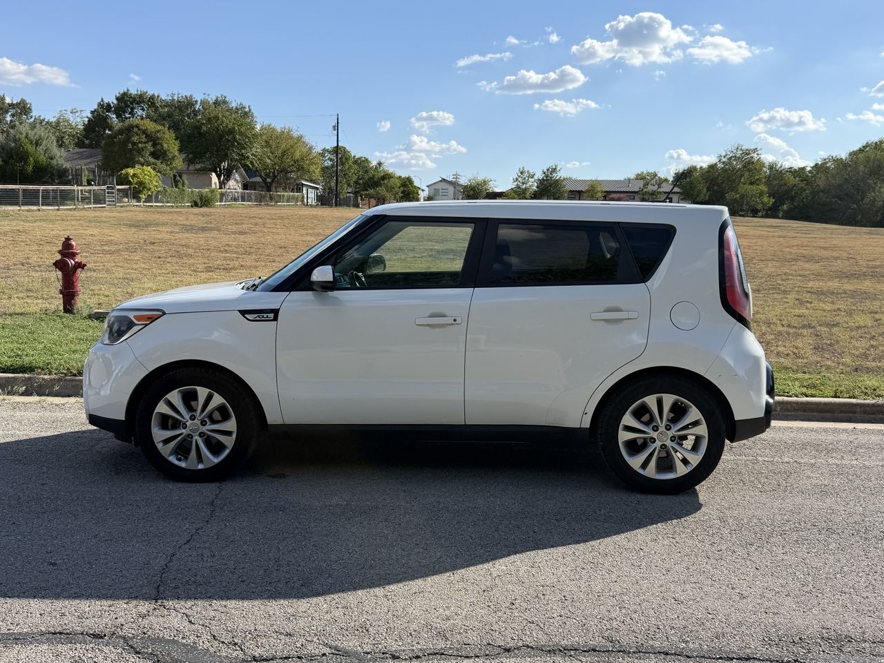 2016 Kia Soul + w/Primo Package