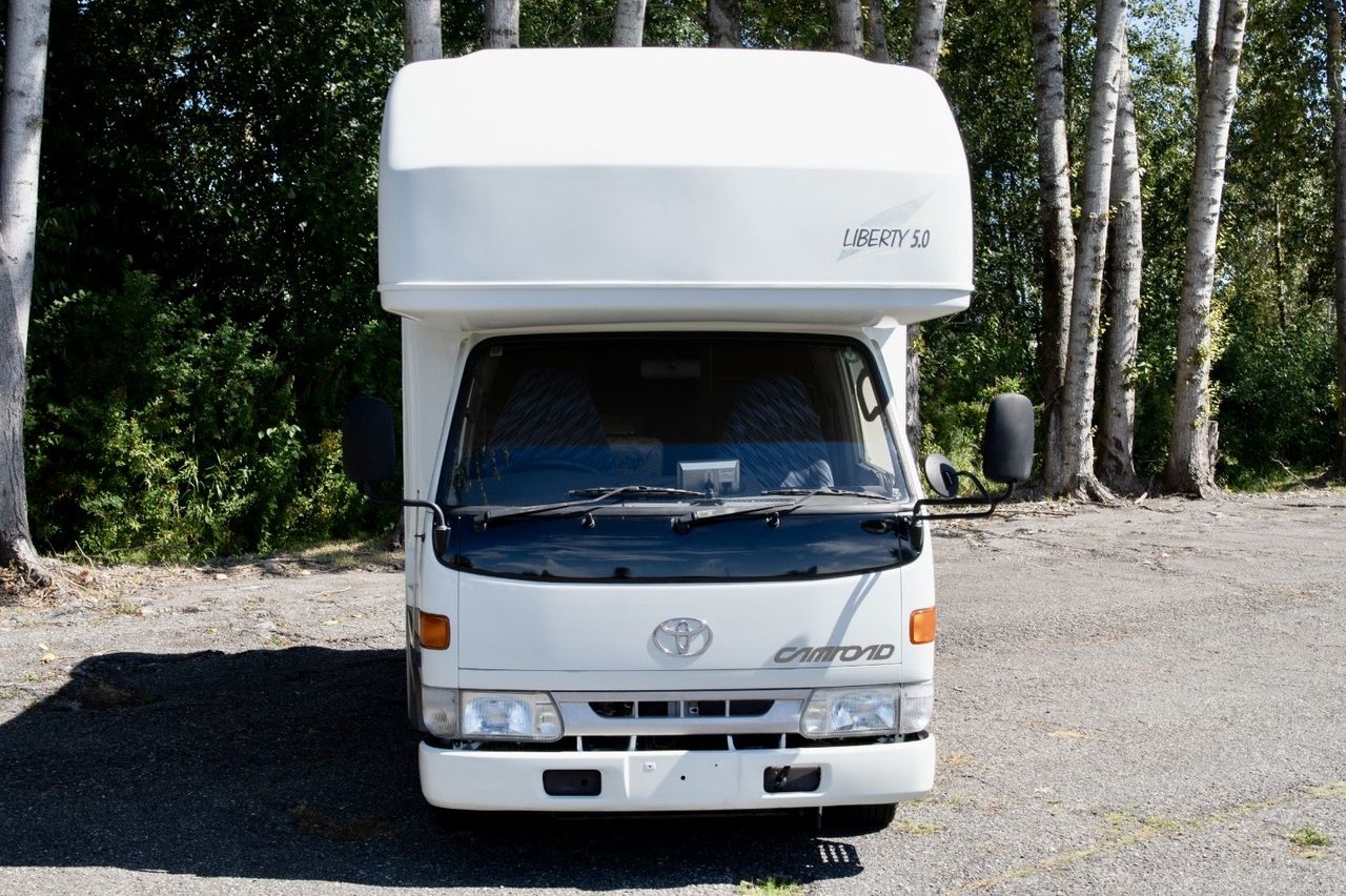 1998 Toyota Camroad  Liberty 5.0 Camper RWD, Fully Loaded, Auto