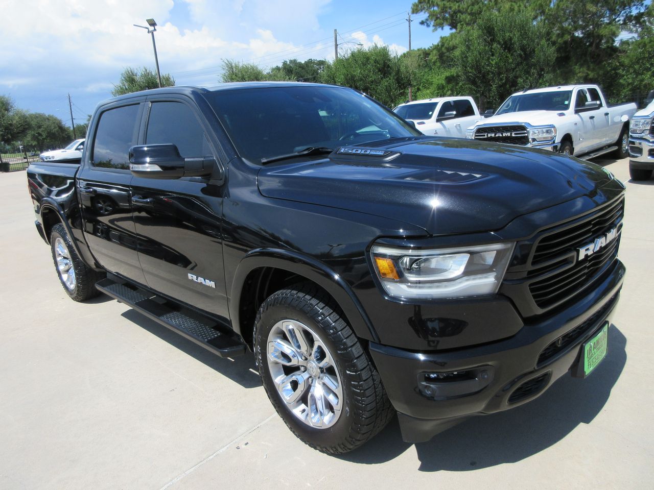 2022 RAM 1500 Laramie Crew Cab SWB 2WD