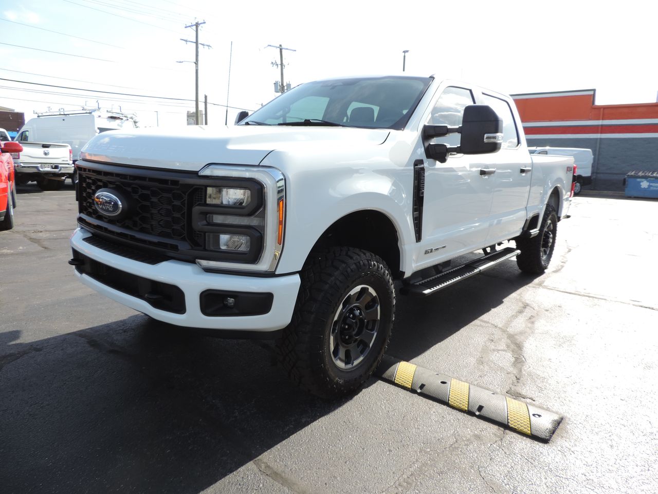 2023 Ford F-250 SD Crew Cab STX FX4 4WD