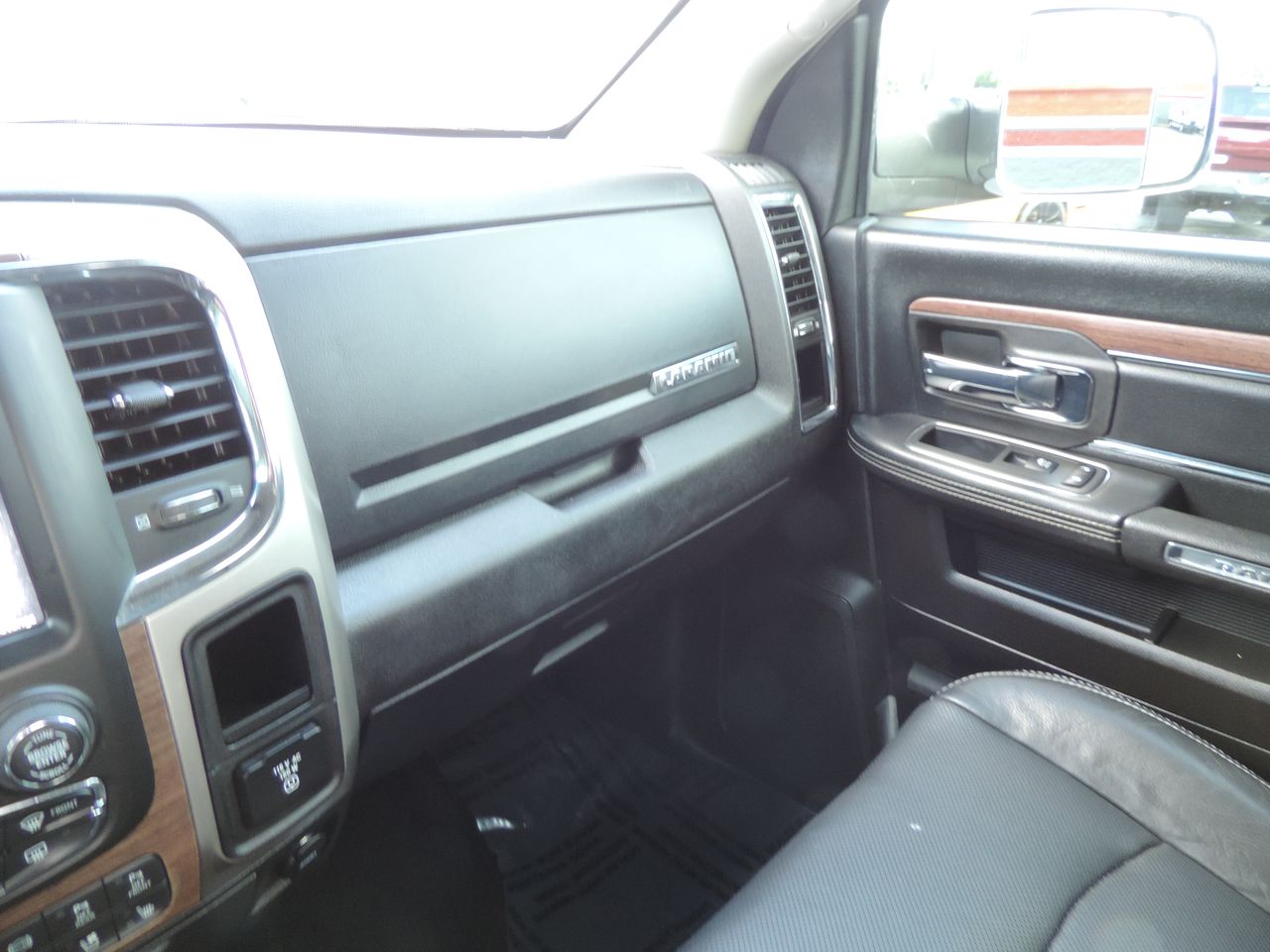 2018 RAM 3500 Crew Cab Laramie DRW 4WD