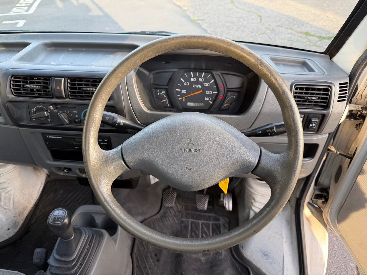 2001 Mitsubishi Minicab HD Deep Dump 4WD, 2Hi-4Hi-4Lo, PS, AC, 5MT