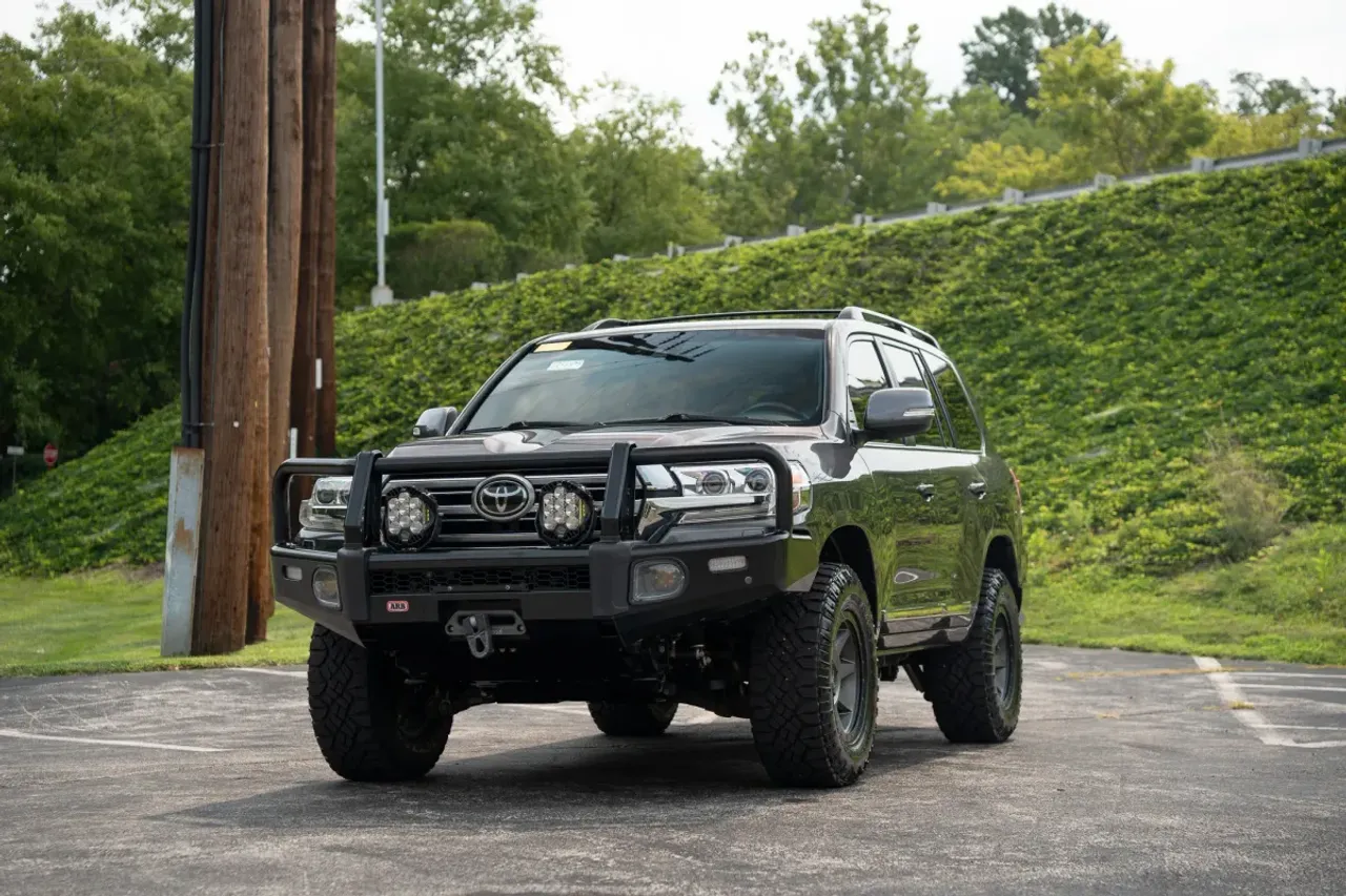 2021 Toyota Land Cruiser 4WD