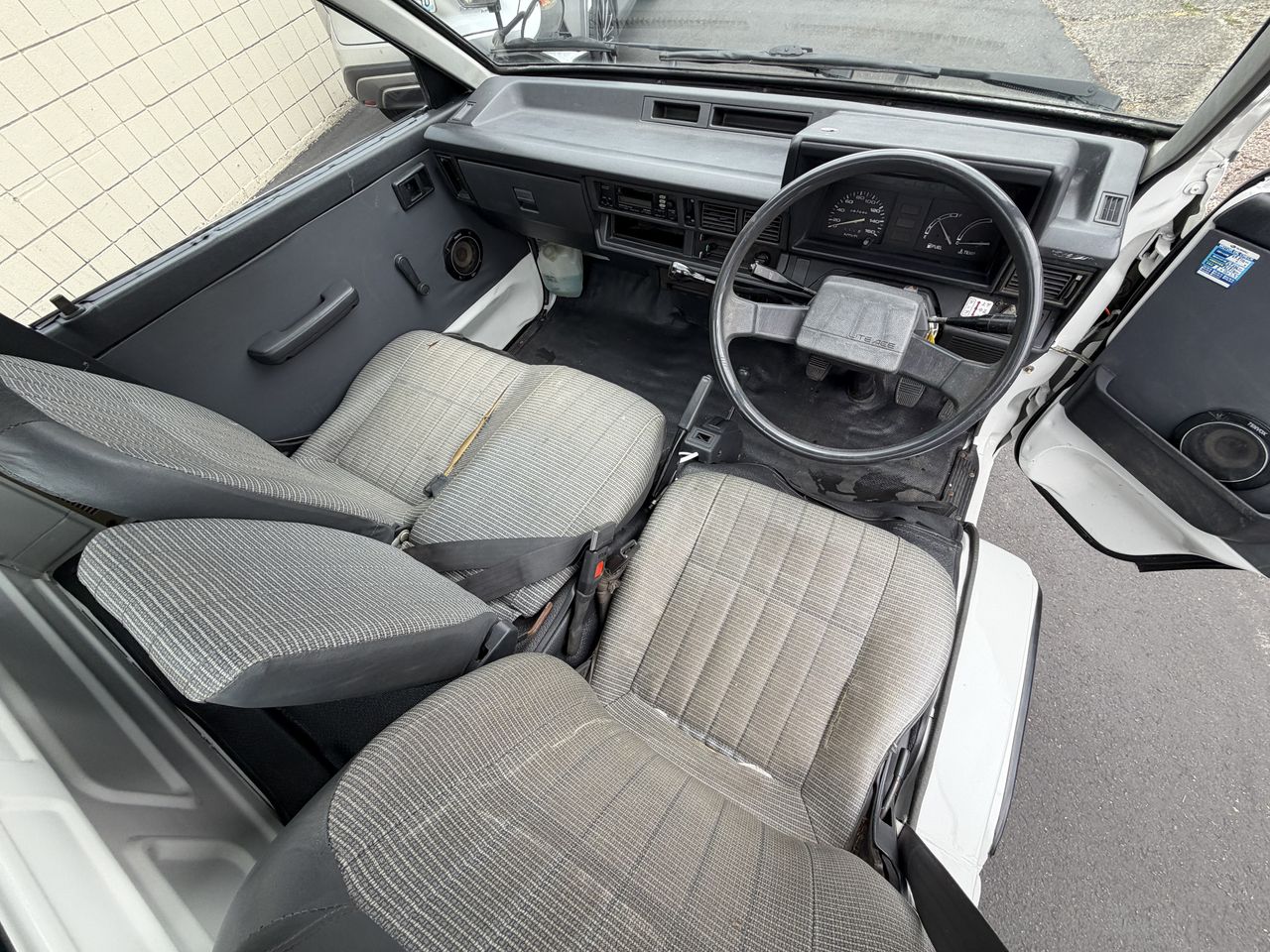 1992 Toyota LiteAce Dump 4WD, 2Hi-4Hi-4Lo, PS, AC, 5MT, 1-Ton