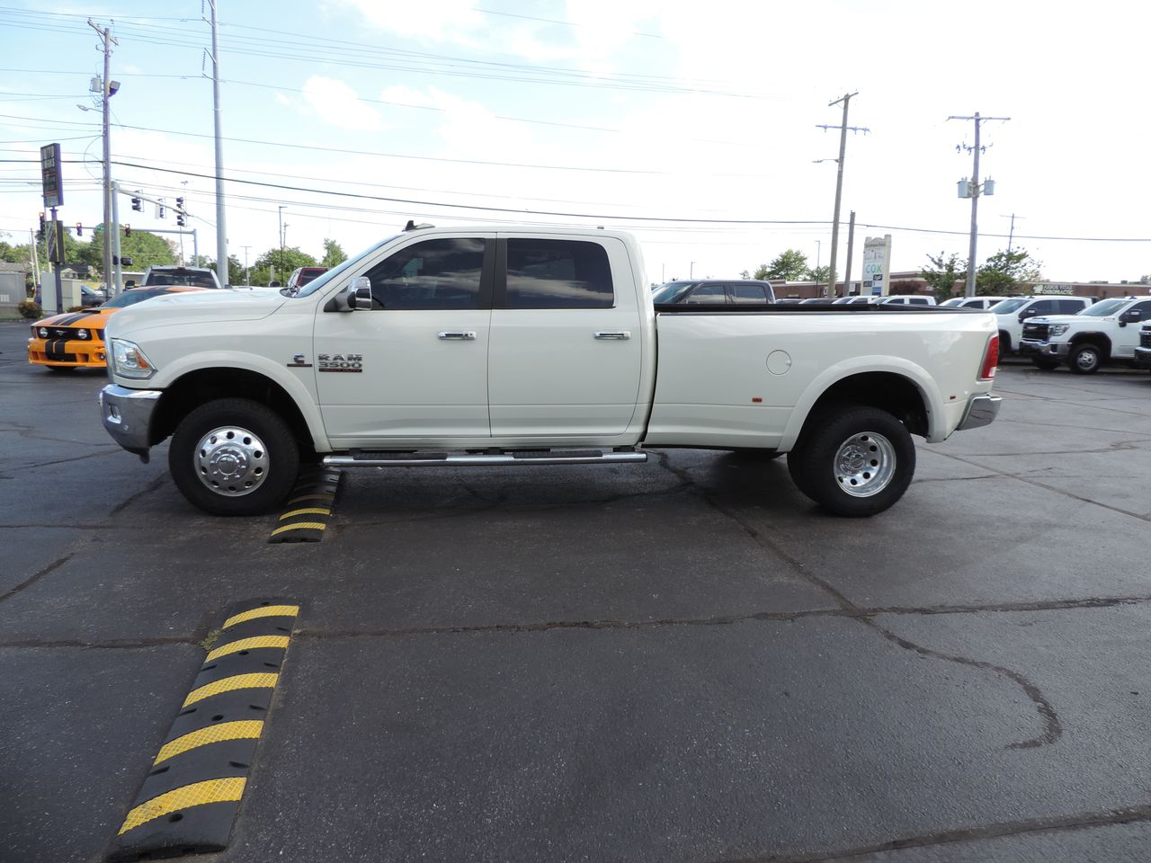 2018 RAM 3500 Crew Cab Laramie DRW 4WD