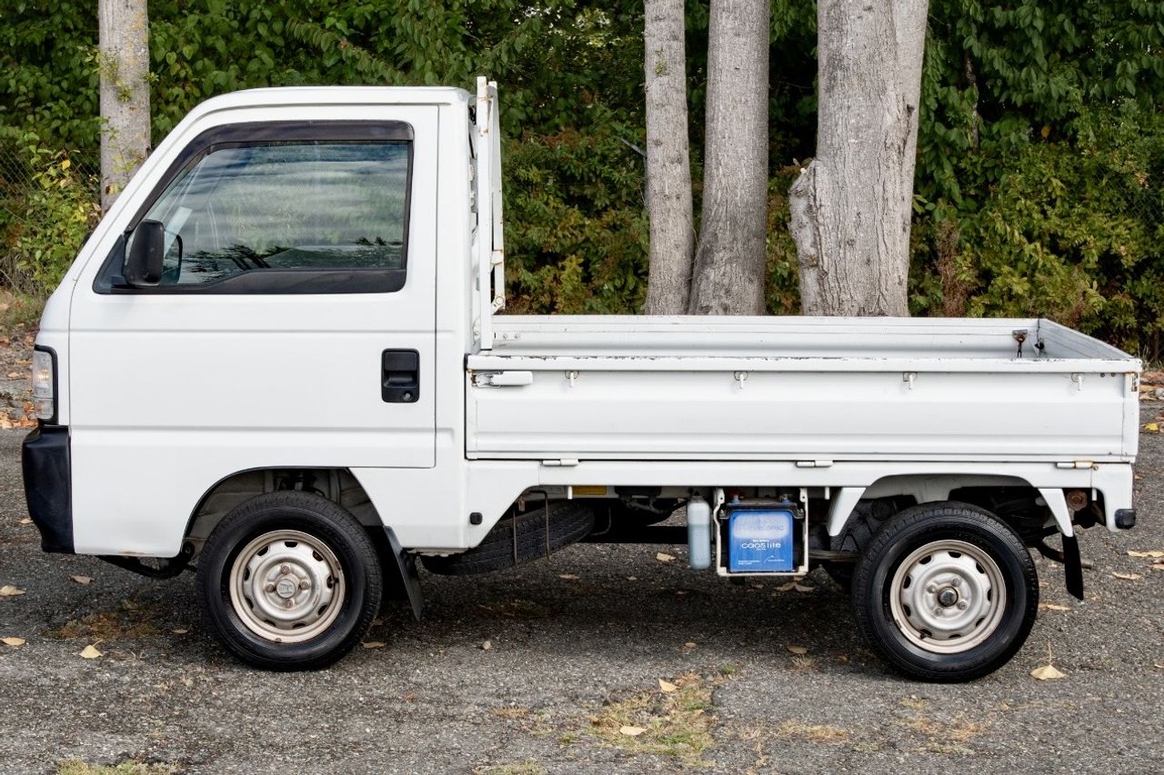 1998 Honda Acty Super Delux RealTime 4WD Mid-Engine, 5MT, Mint!