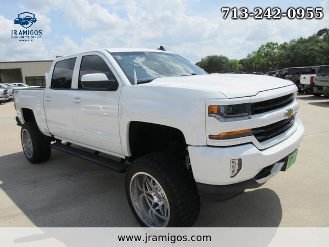 2017 Chevrolet Silverado 1500 LT Z71 Crew Cab 4WD