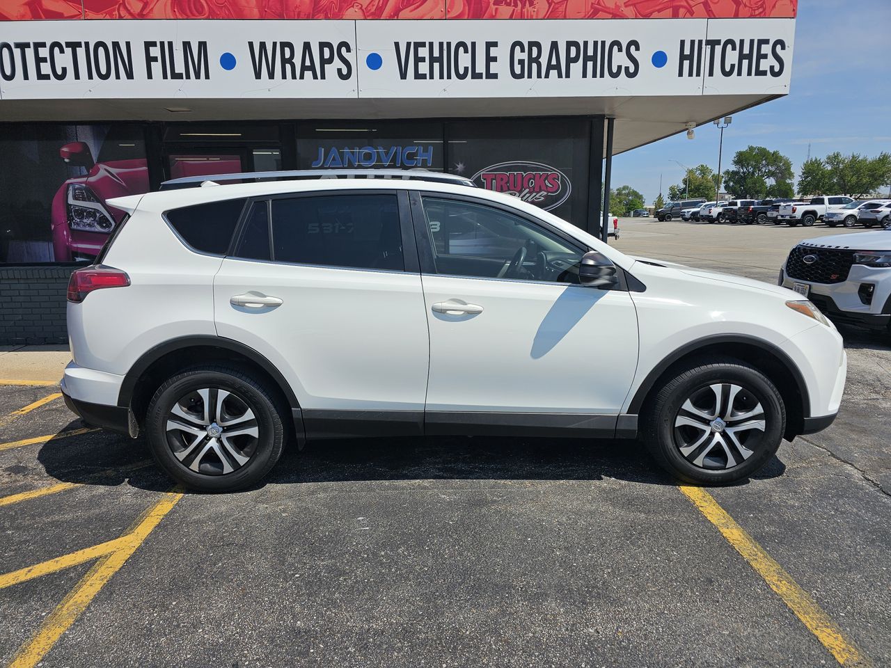 2017 Toyota RAV4 LE FWD