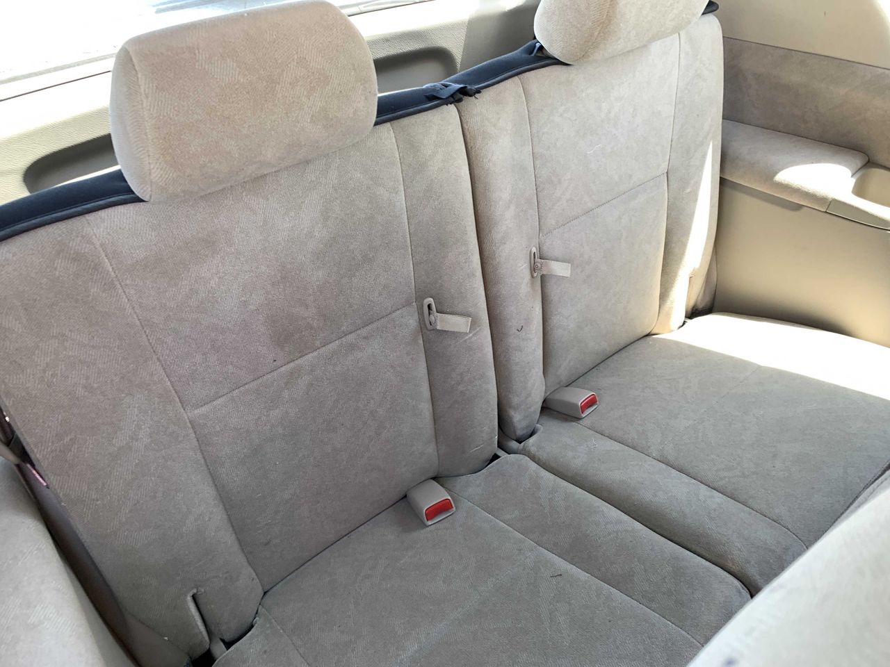 2001 Toyota Ipsum 4WD, 3 Row 7 Passenger, Fully Loaded, Automatic