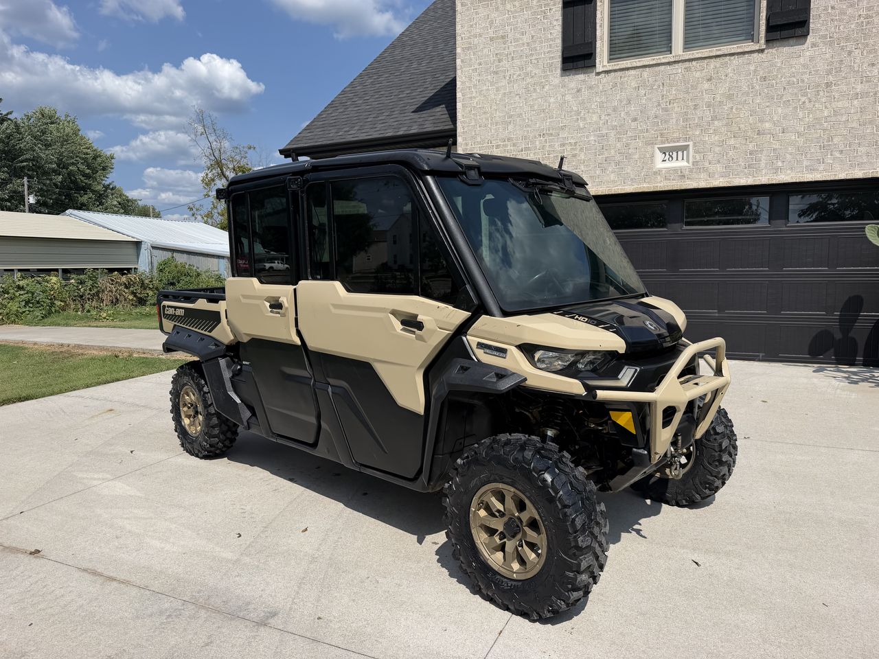 2024 Can Am Defender Limited 