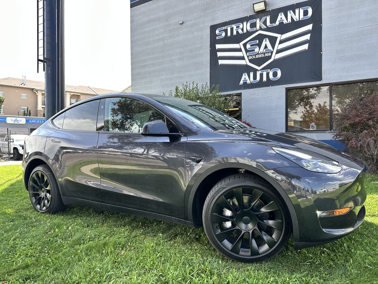 2024 Tesla Model Y Long Range