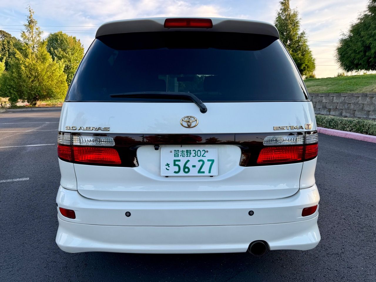 2000 Toyota Estima 3.0 Aeras FWD, 18” Wheels, Kakimoto Exhaust, Auto