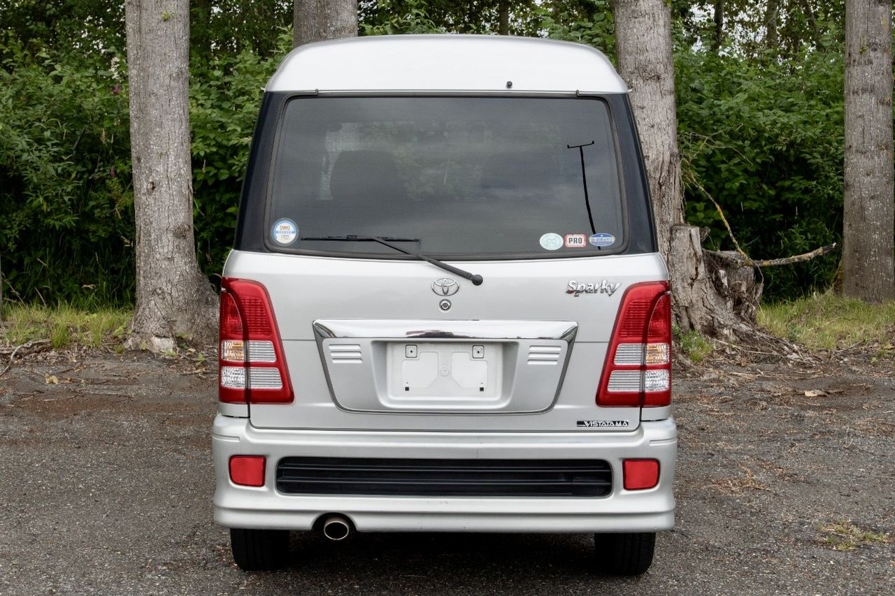 2001 Toyota Sparky X RWD, PS, PW, PL, AC, Airbags, 7 Pass, Auto