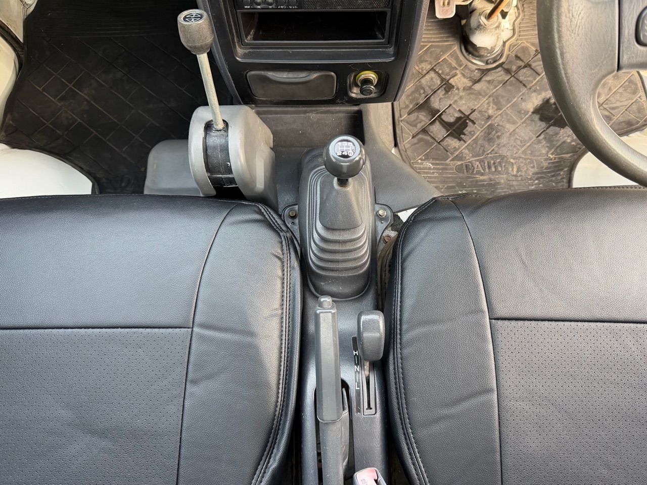 2001 Daihatsu Hi-Jet PTO, HD Dump EFI 4WD, 2Hi-4Hi-4Lo, AC, 5MT