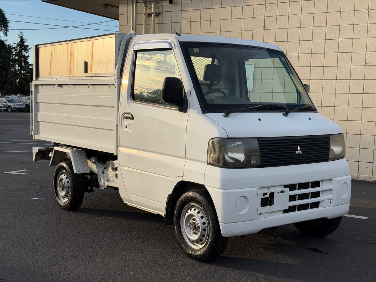 2001 Mitsubishi Minicab HD Deep Dump 4WD, 2Hi-4Hi-4Lo, PS, AC, 5MT