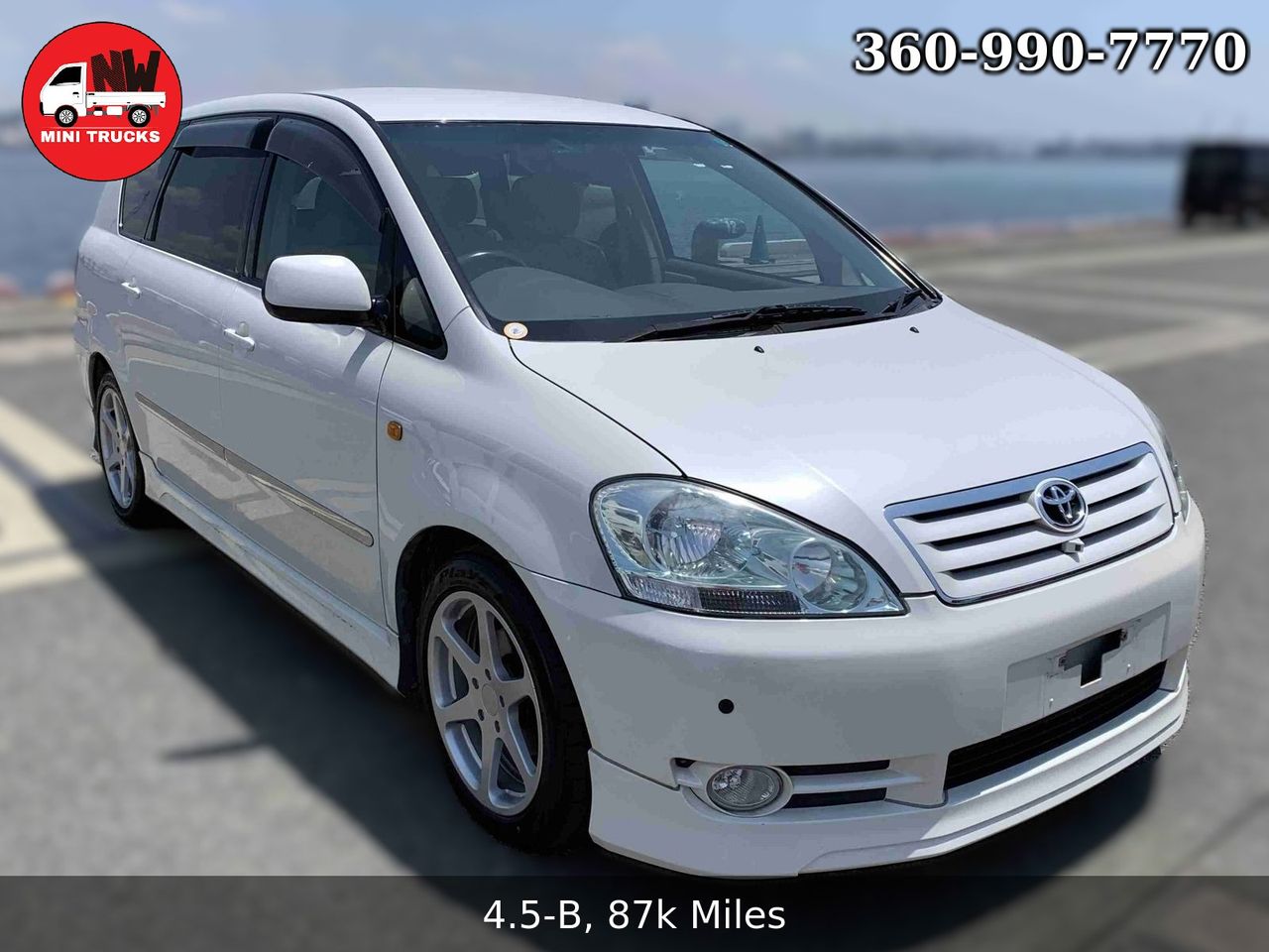 2001 Toyota Ipsum 4WD, 3 Row 7 Passenger, Fully Loaded, Automatic