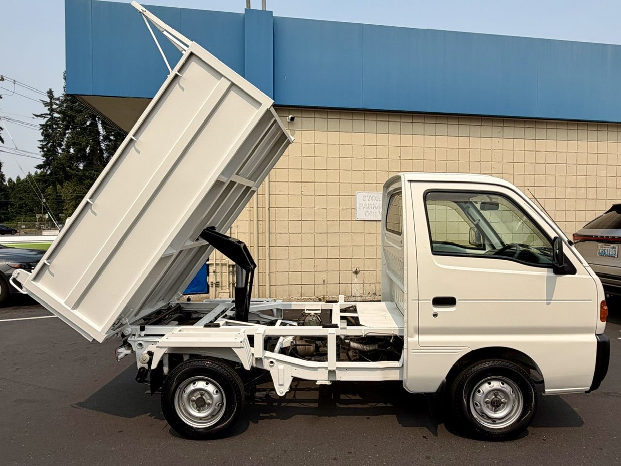 1998 Suzuki Carry Deep Dump 4WD, 2Hi-4Hi-EL Gear, 5MT, Like New!