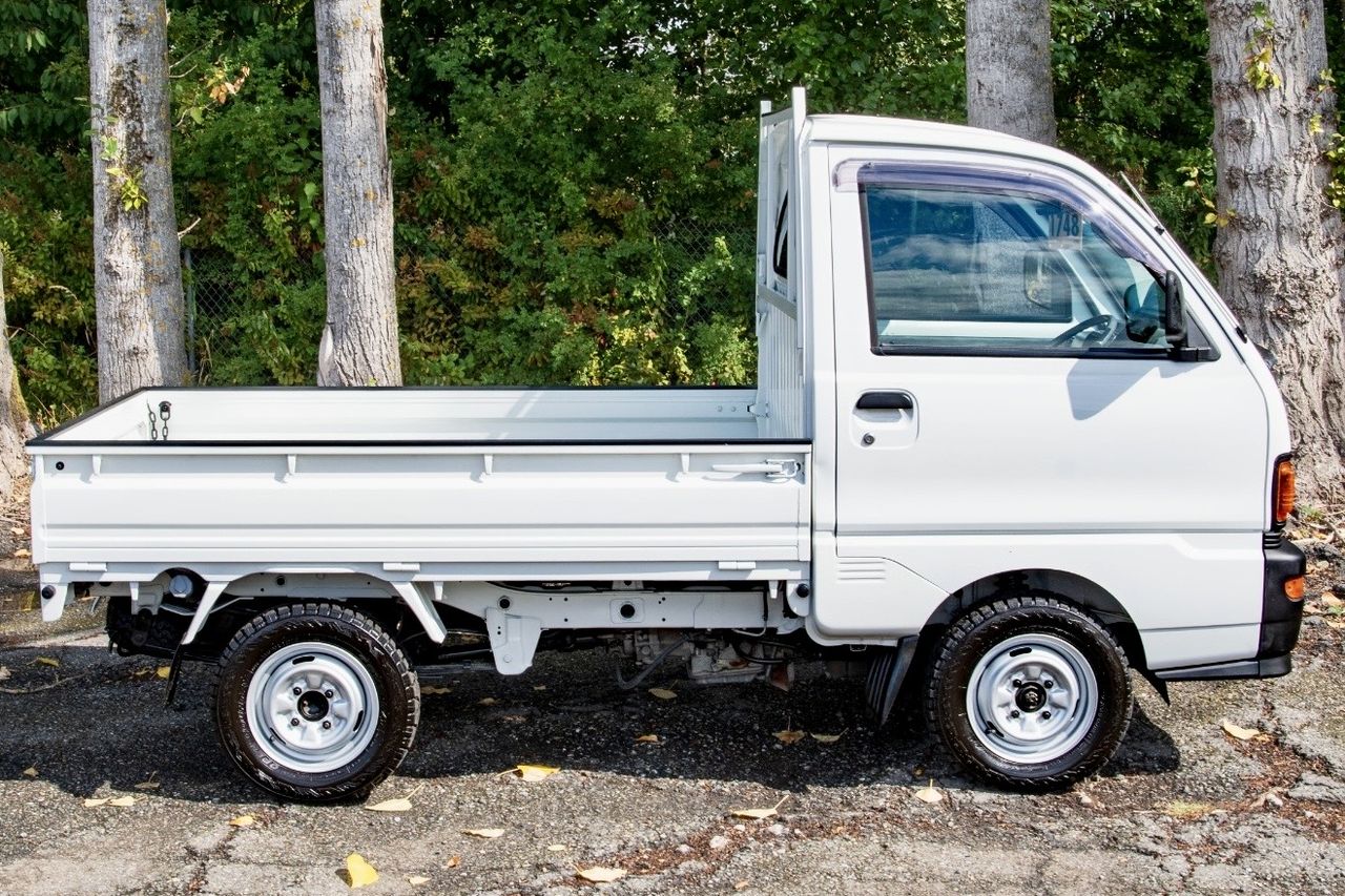 1996 Mitsubishi Minicab EFI 4WD, 2Hi-4Hi, PS, AC, Automatic, Like New!