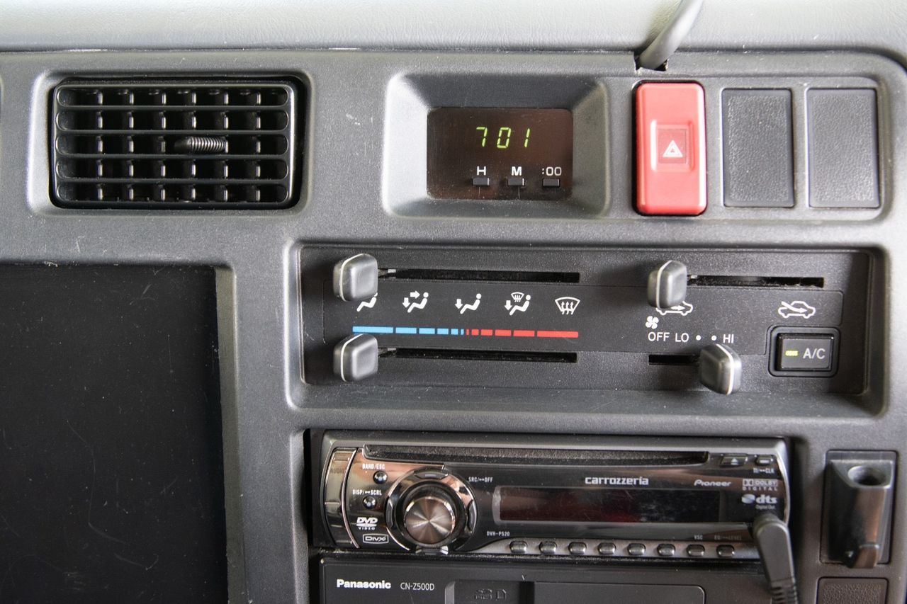 2000 Toyota Camroad Camper 20th Anniversary 2WD, Auto