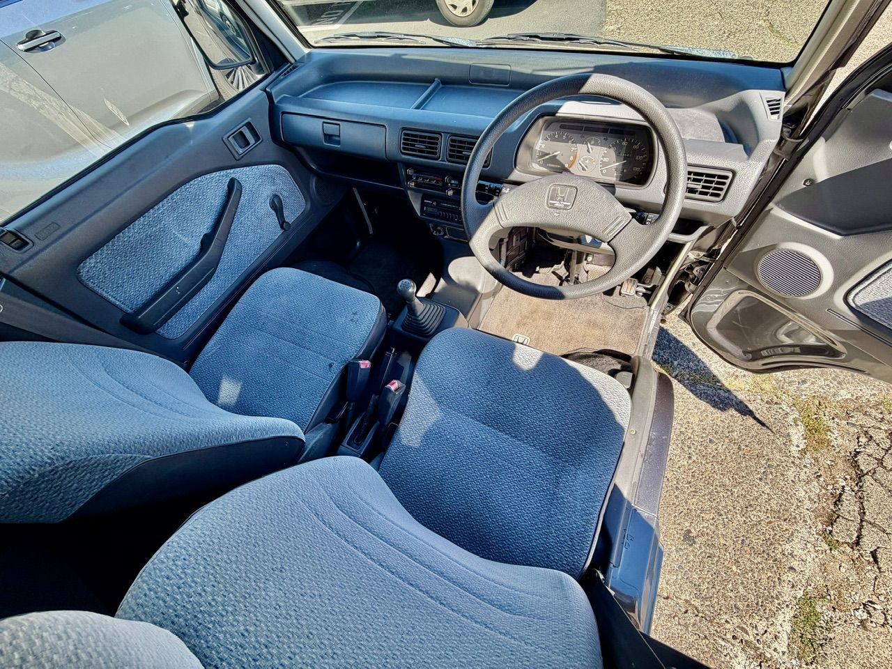 1998 Honda Street V RealTime 4WD, Mid-Engine, PS, AC, 5MT