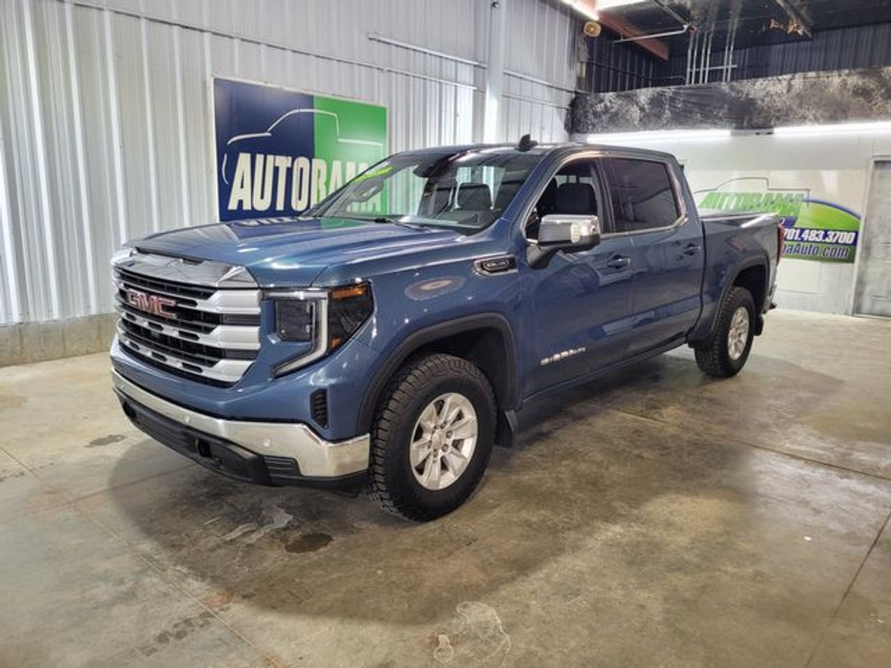 2024 GMC Sierra 1500 SLE Crew Cab 4WD