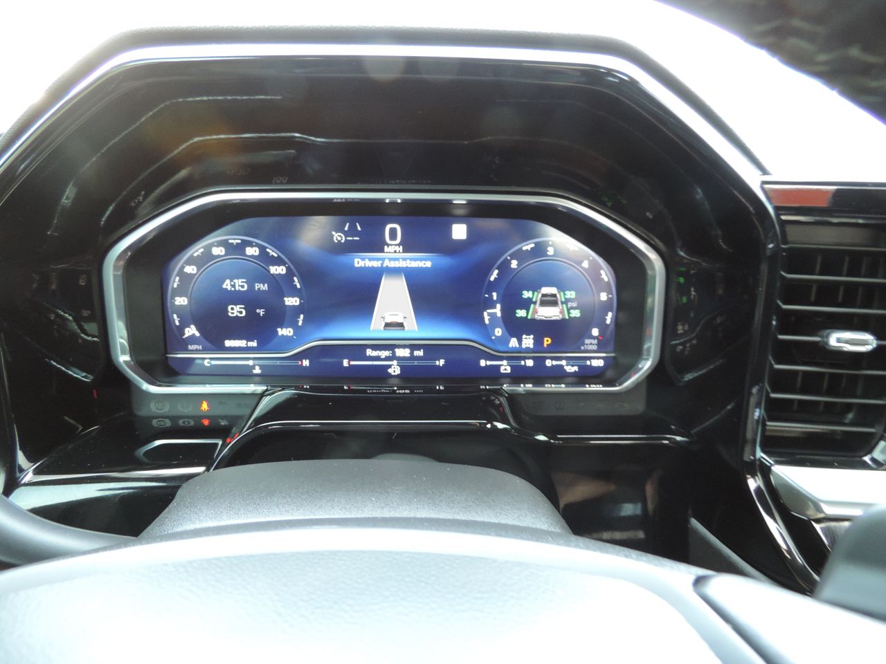 2022 Chevrolet Silverado 1500 LTZ Crew Cab 4WD