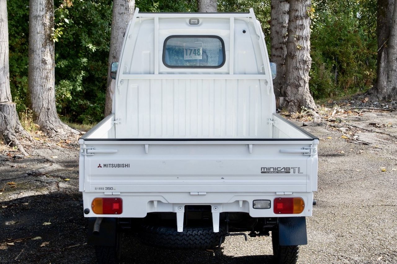 1996 Mitsubishi Minicab EFI 4WD, 2Hi-4Hi, PS, AC, Automatic, Like New!