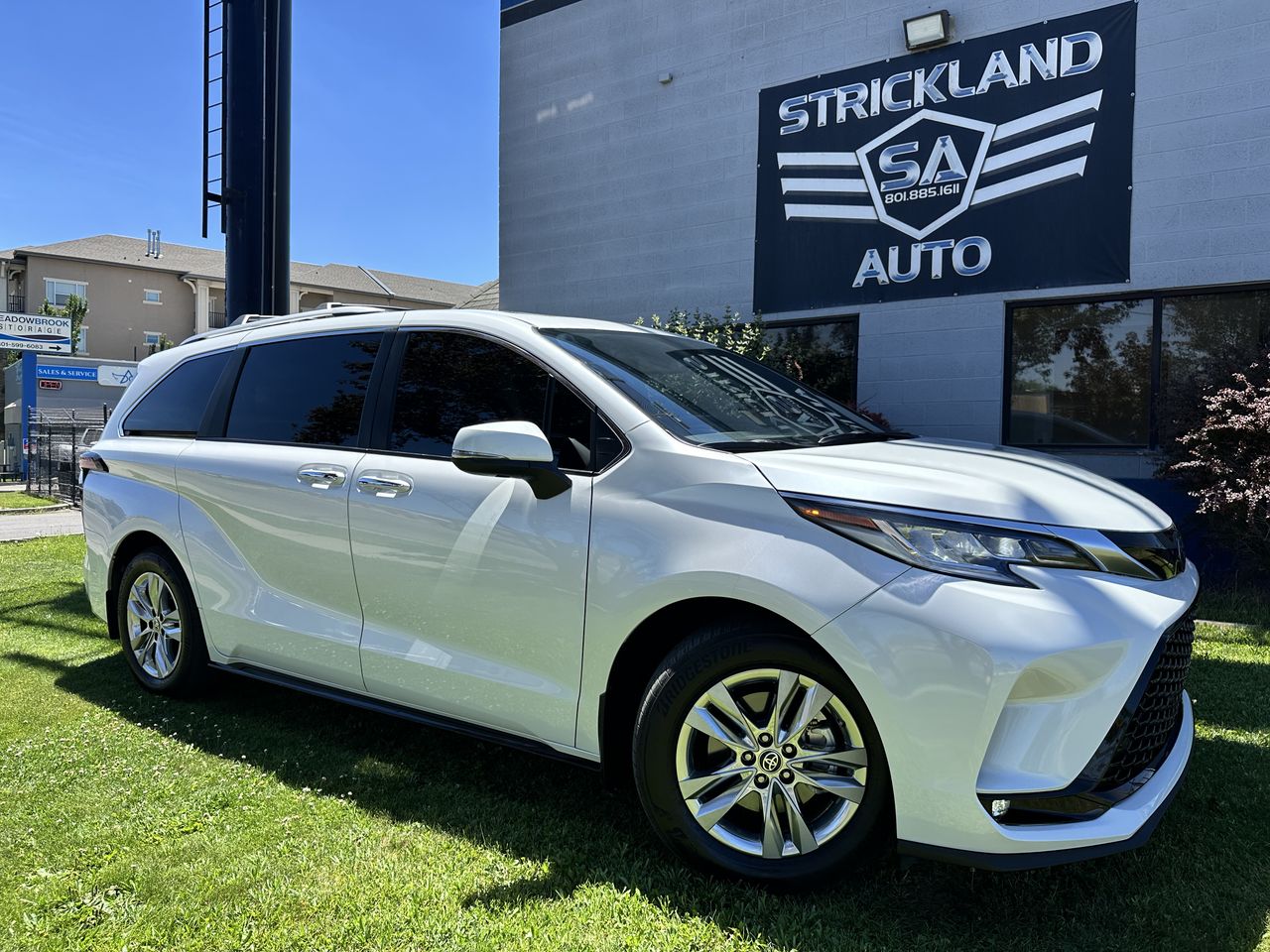 2025 Toyota Sienna Limited 7-Passenger