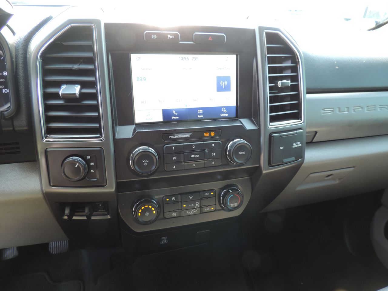 2022 Ford F-250 SD Crew Cab XLT 4WD