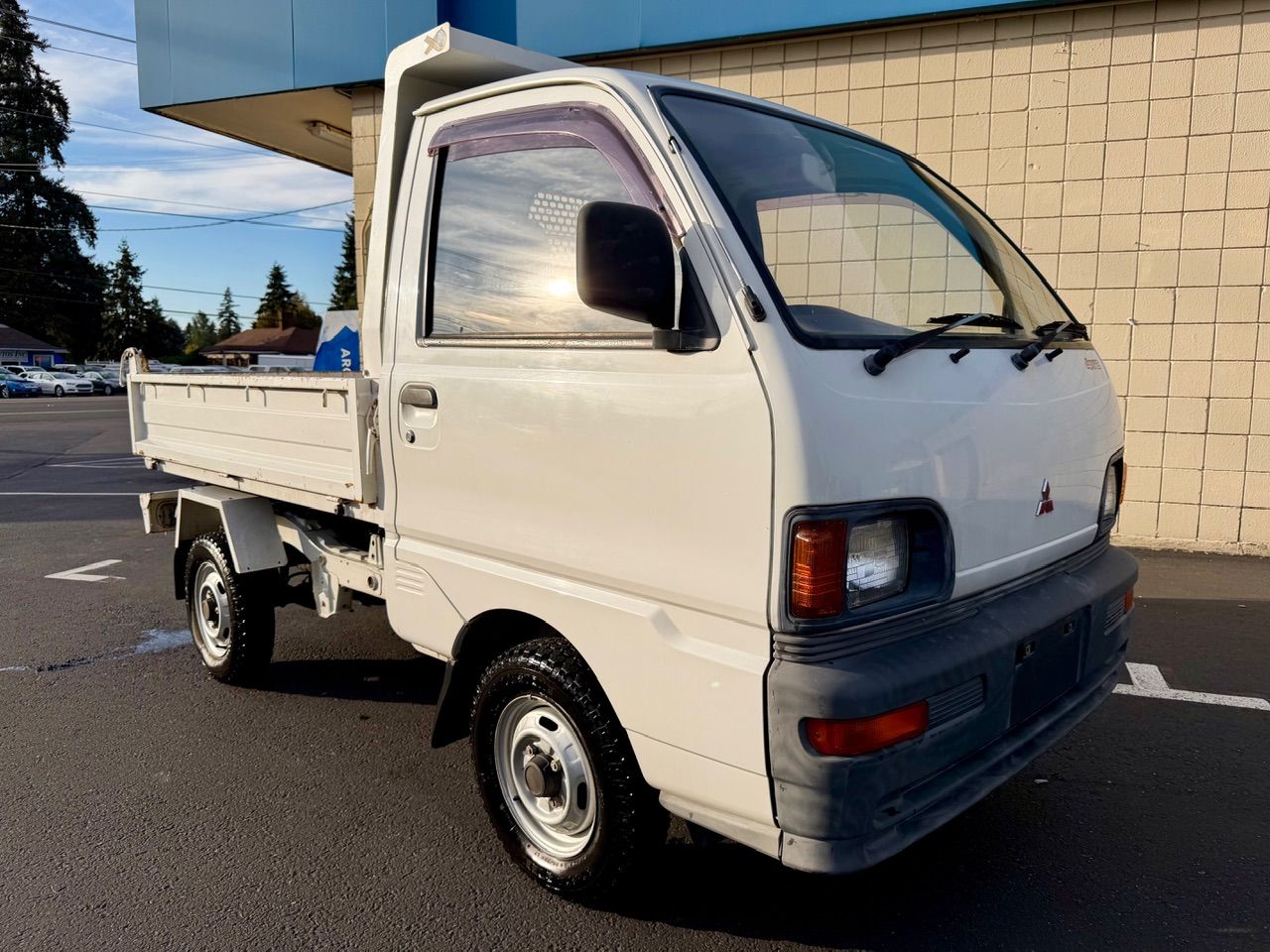 1995 Mitsubishi Minicab PTO HD Dump 4WD, 2Hi-4Hi-4Lo, PS, 5MT, LSD