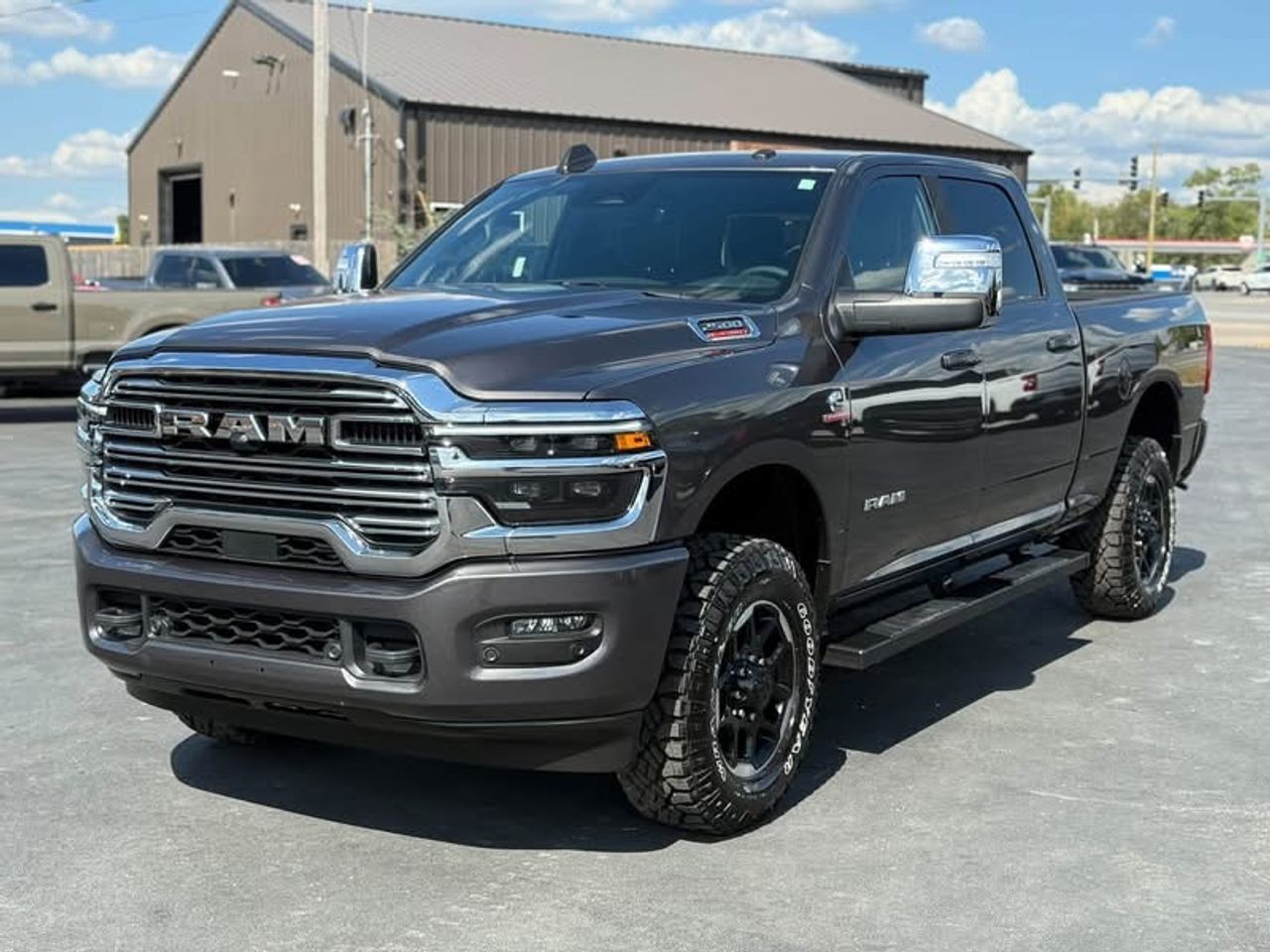 2025 RAM 2500 Laramie Crew Cab 4WD