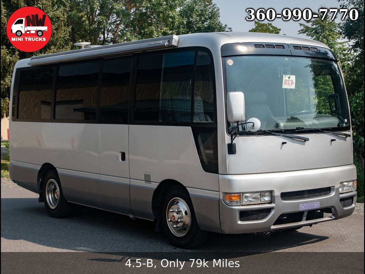 2000 Nissan Civilian Touring 9-Pass Camper  4.2L Diesel, Dually, Auto