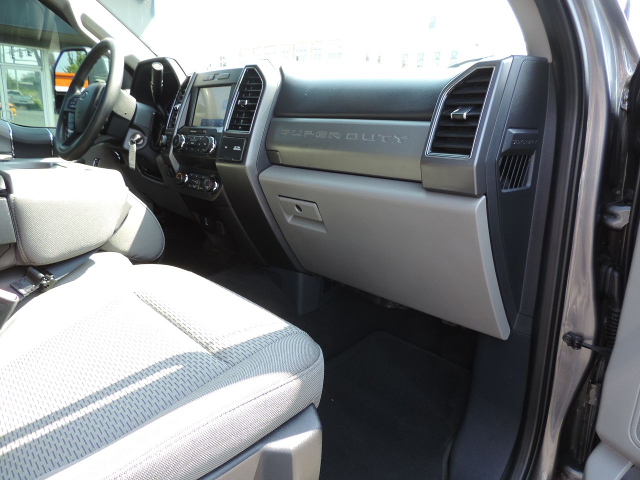 2022 Ford F-250 SD Crew Cab XLT 4WD