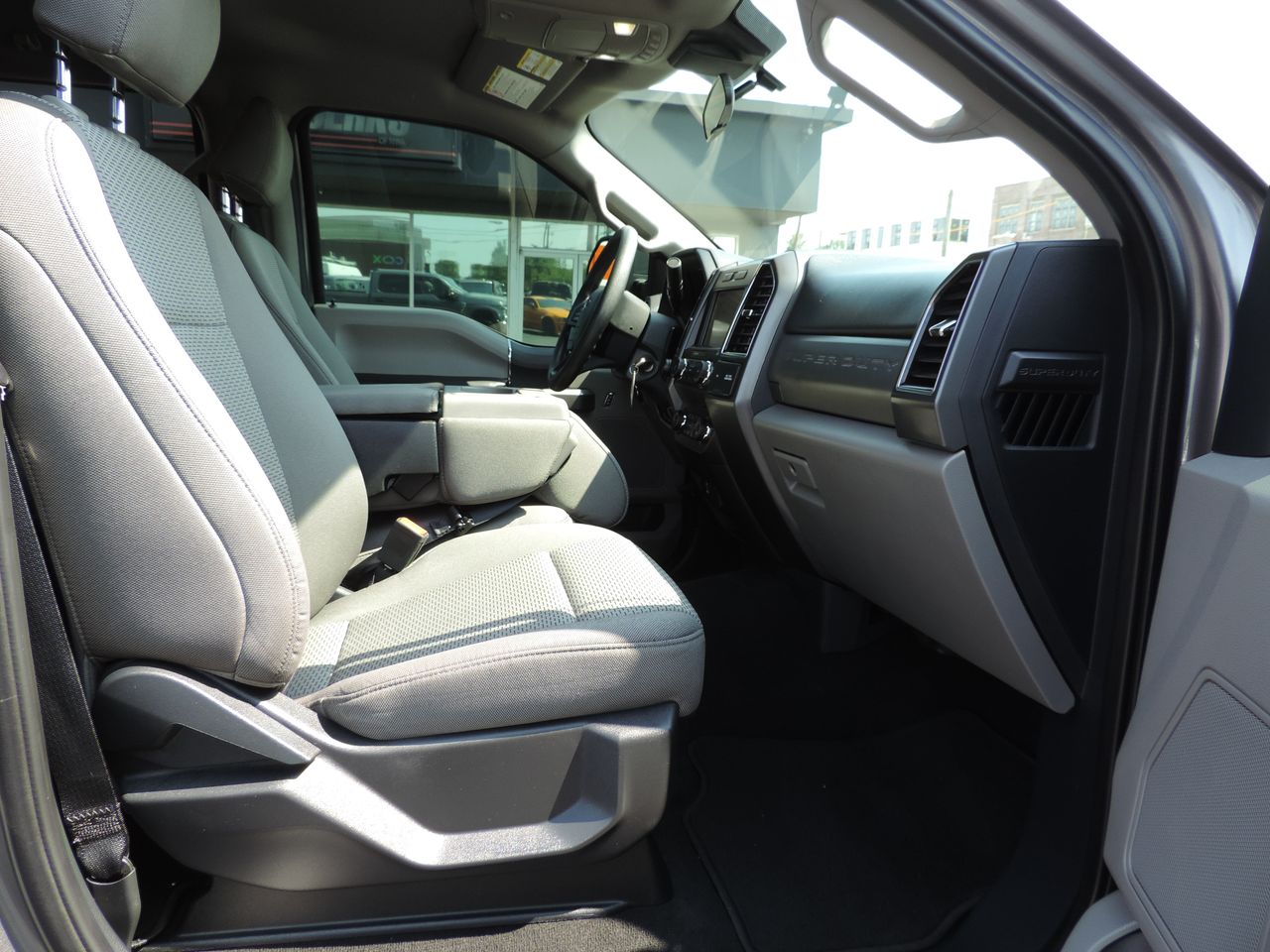2022 Ford F-250 SD Crew Cab XLT 4WD