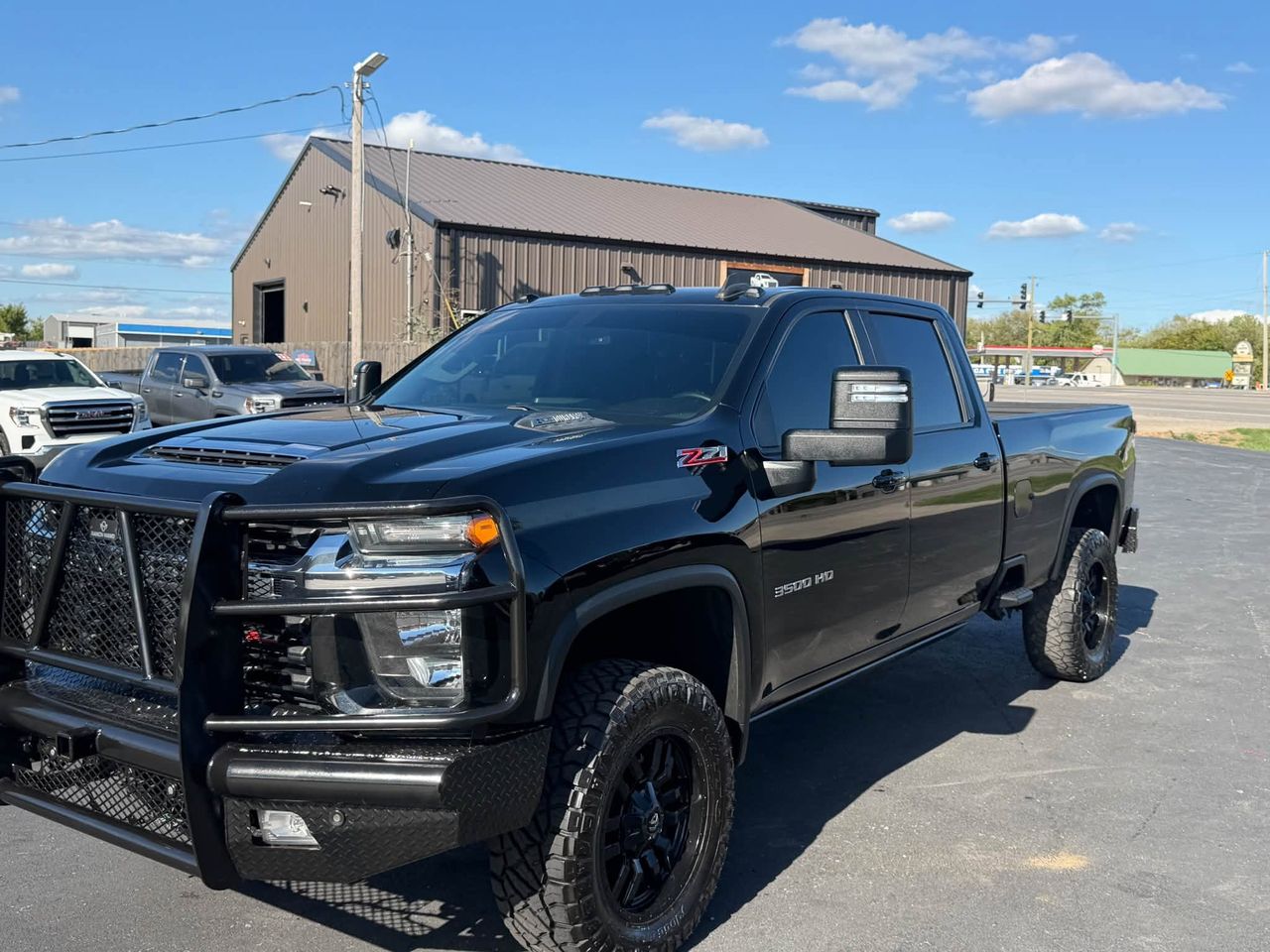 2022 Chevrolet Silverado 3500HD LT Crew Cab 4WD