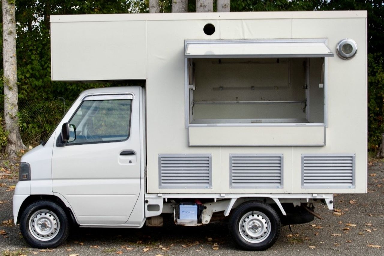 2001 Mitsubishi Minicab EFI Food Truck w/ Dual Windows, AC, PS, 5MT