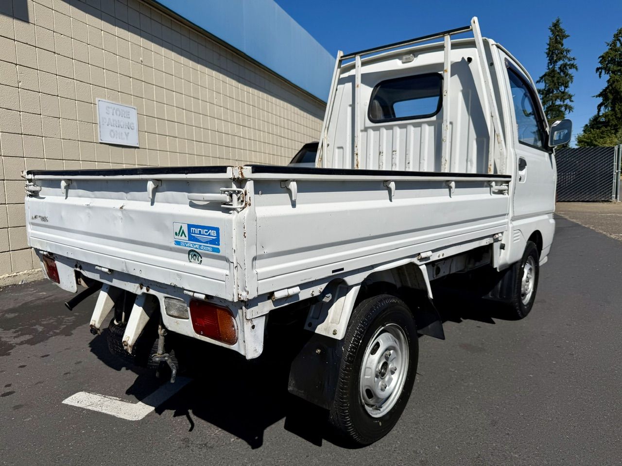 1995 Mitsubishi Minicab SD Dump 4WD, 2Hi-4Hi-4Lo, PS, AC, 5MT, LSD