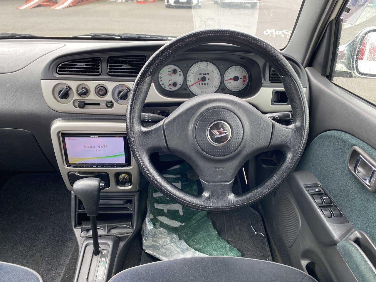 2001 Daihatsu Mira Gino Mini Light Special Limited Edition, Auto