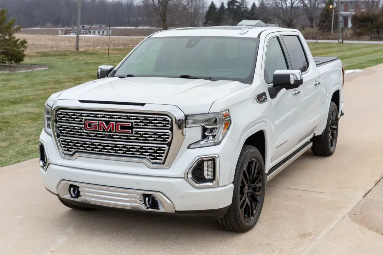 2020 GMC Sierra 1500 Denali Crew Cab Long Box 4WD