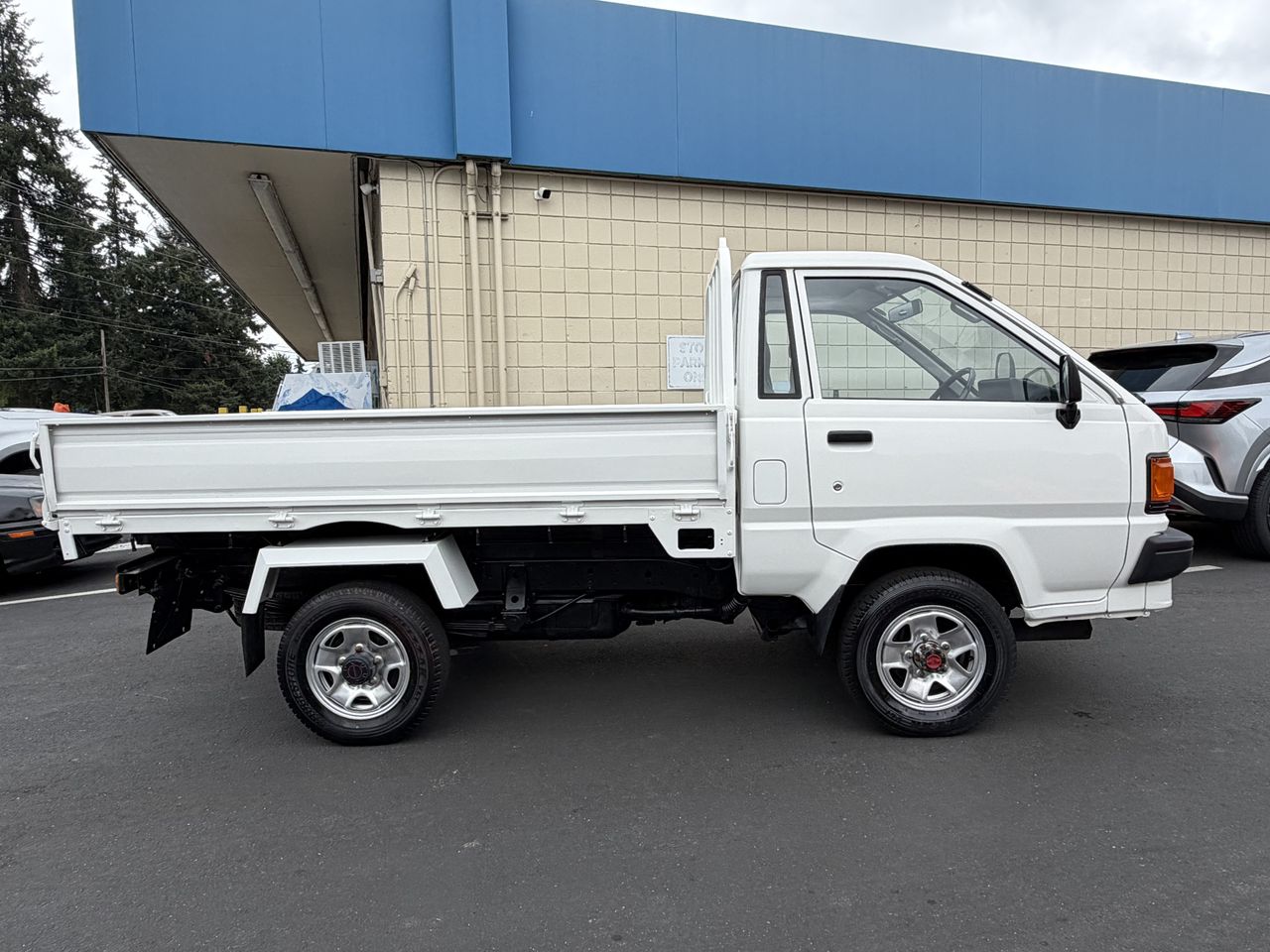 1992 Toyota LiteAce Dump 4WD, 2Hi-4Hi-4Lo, PS, AC, 5MT, 1-Ton