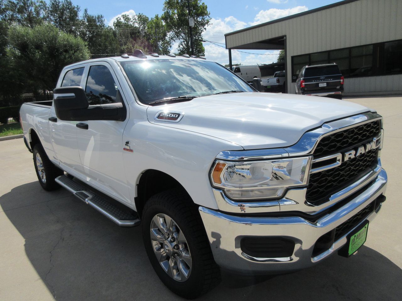 2024 RAM 2500 Tradesman Crew Cab SWB 4WD