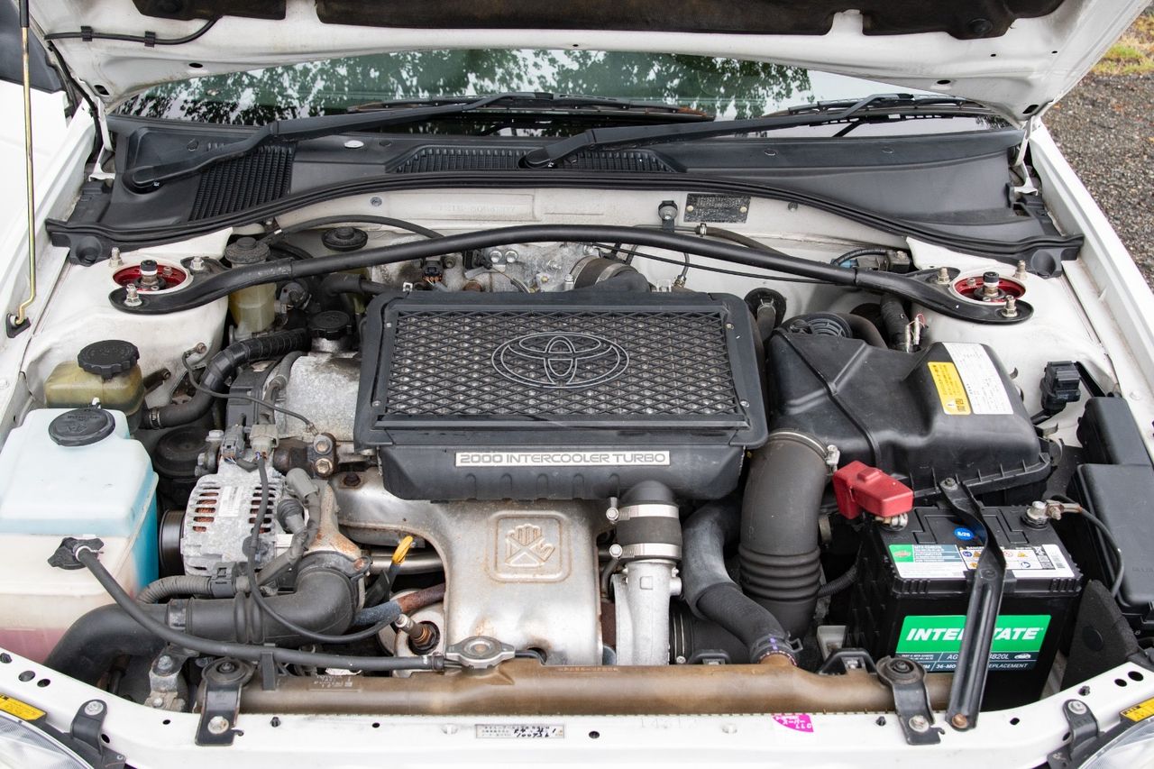 2001 Toyota Caldina GT-T Turbo Intercooled 4WD, Loaded, 5MT