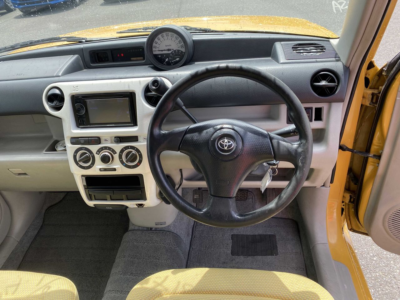 2001 Toyota bB Open Deck FWD, Fully Loaded, Automatic, Rare!