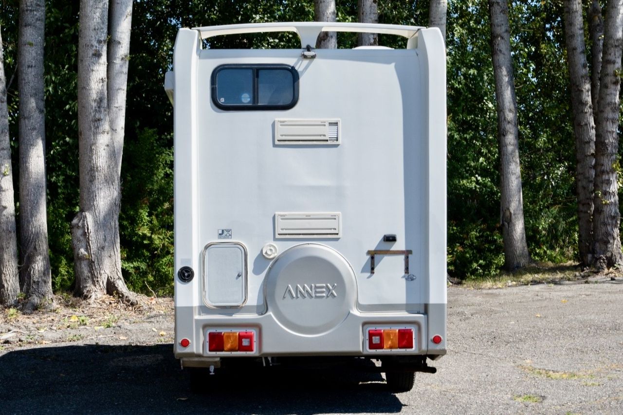 1998 Toyota Camroad  Liberty 5.0 Camper RWD, Fully Loaded, Auto