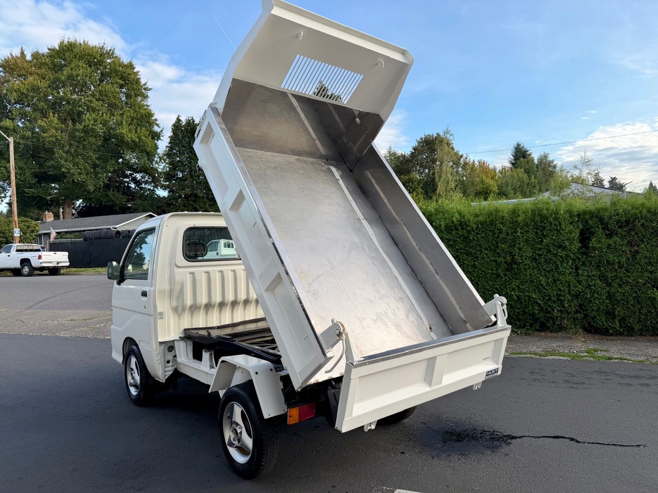 2001 Daihatsu Hi-Jet PTO, HD Dump EFI 4WD, 2Hi-4Hi-4Lo, AC, 5MT