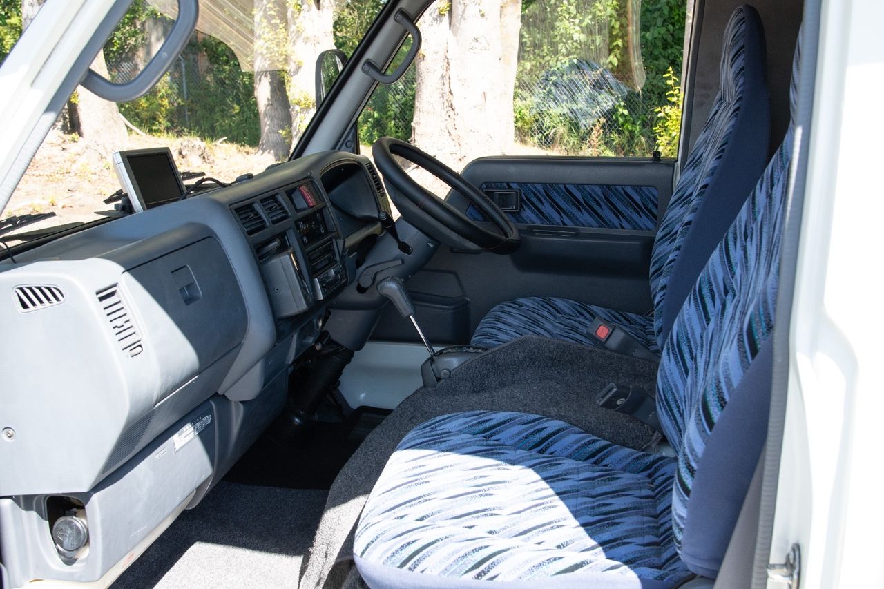 1998 Toyota Camroad  Liberty 5.0 Camper RWD, Fully Loaded, Auto