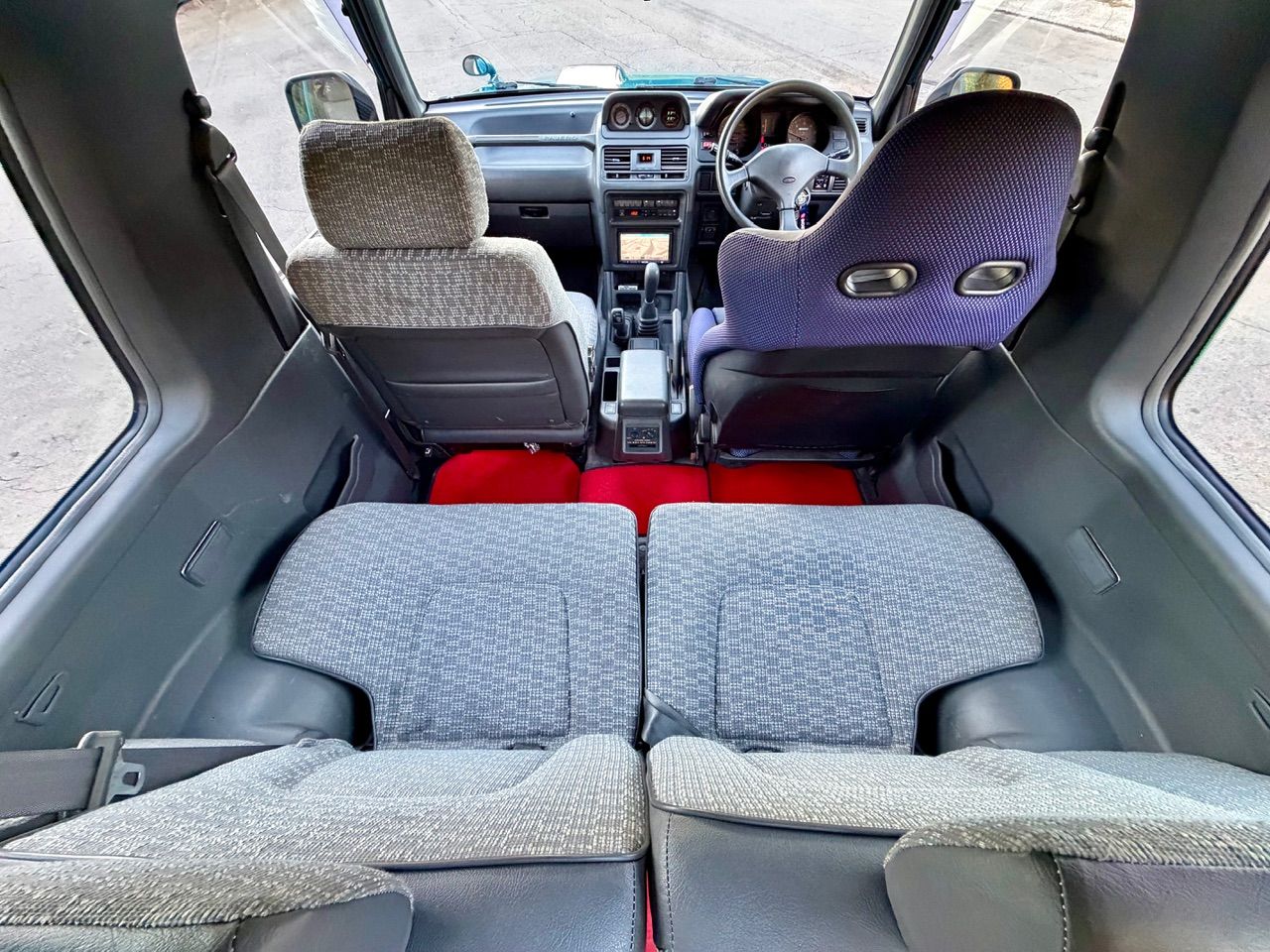 1994 Mitsubishi Pajero 4WD Turbo Intercooled Diesel, Diff-Lock, 5MT